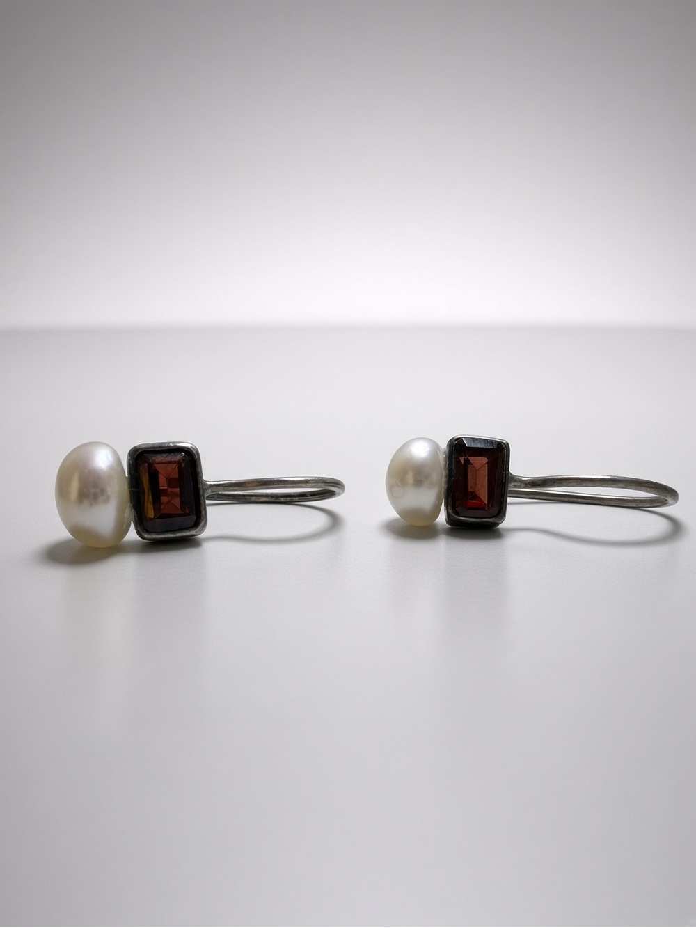 Vintage 925 Sterling Silver Garnet & Freshwater Pearl Hook Earrings